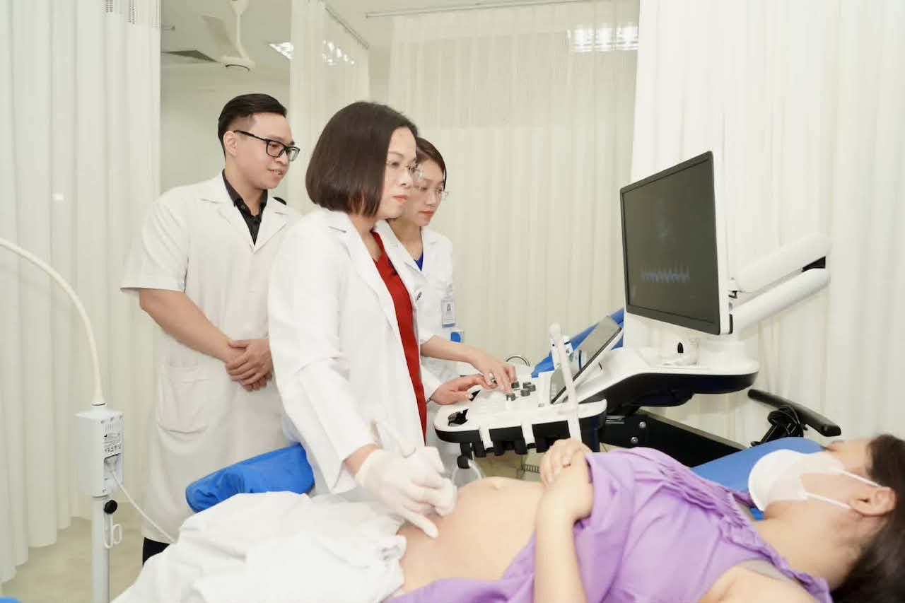 Bệnh viện Phụ sản Trung ương cơ sở 2 vận hành, khám miễn phí tuần đầu tiên插图2 PGS. Ha. PS .jpeg