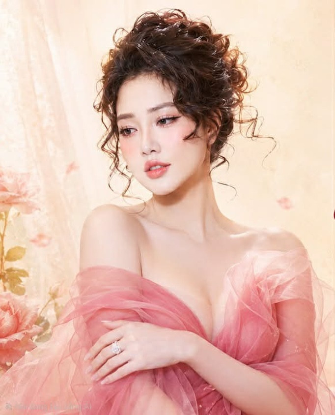 Ca sĩ Phương Diễm Huyền vừa bị khởi tố là ai?插图4 Unknown.jpg