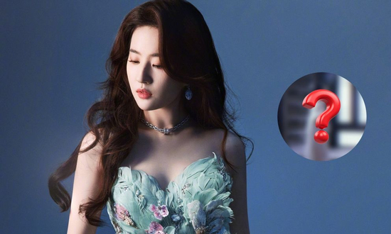 Bức ảnh chứng minh Lưu Diệc Phi mãi mãi là thần tiên tỷ tỷ: Thần nữ trong tranh cũng chỉ đến vậy