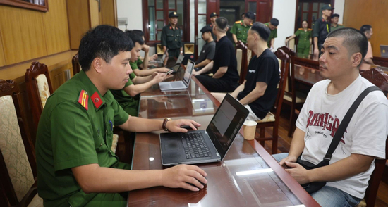 Nhóm truy nã đỏ Interpol lừa 327 tỷ đồng sa lưới khi ẩn náu ở Bắc Ninh