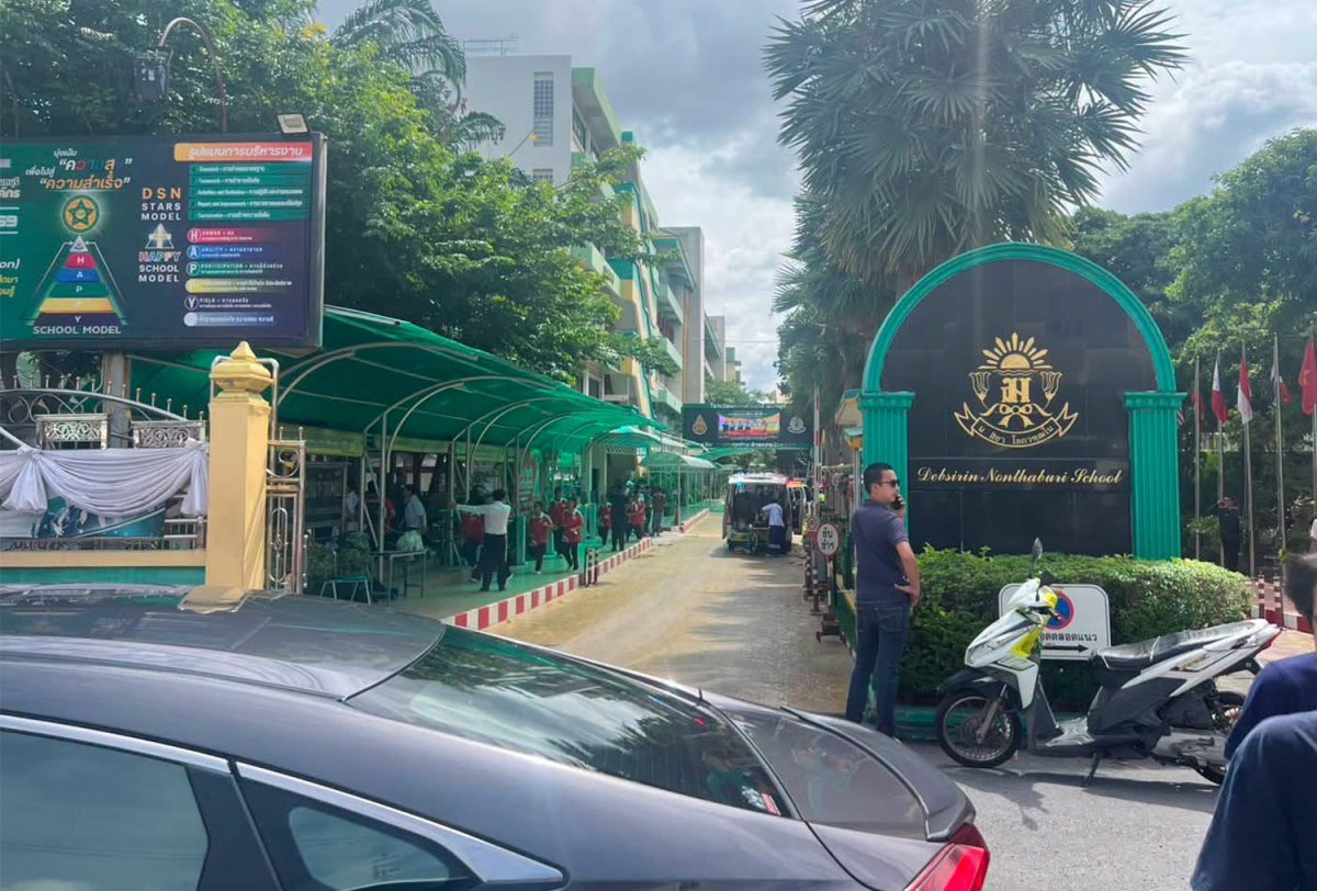 Học sinh xả súng ở nhà và trường học Thái Lan, hơn 20 người thương vong插图2 xa sung Thai Lan 1.jpg
