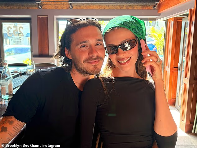 Victoria Beckham khoe body nóng bỏng tuổi 52 trên du thuyền 500 tỷ cùng David Beckham插图6 image 8