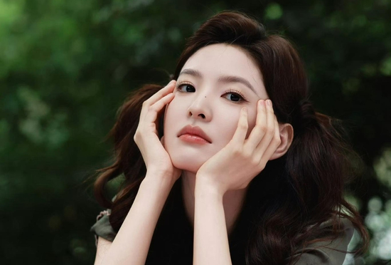 Vận đỏ như son kể từ ngày 8/8/2026, 3 con giáp chẳng cần bon chen, tiền vào như nước, sự nghiệp hanh thông