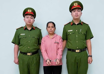 Bắt khẩn cấp bảo mẫu bạo hành trẻ tại cơ sở mầm non ở TPHCM