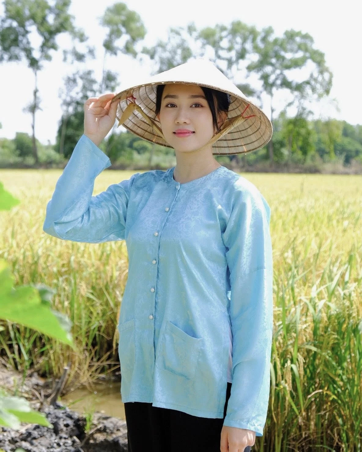 Thực hư chuyện cặp đôi Vbiz