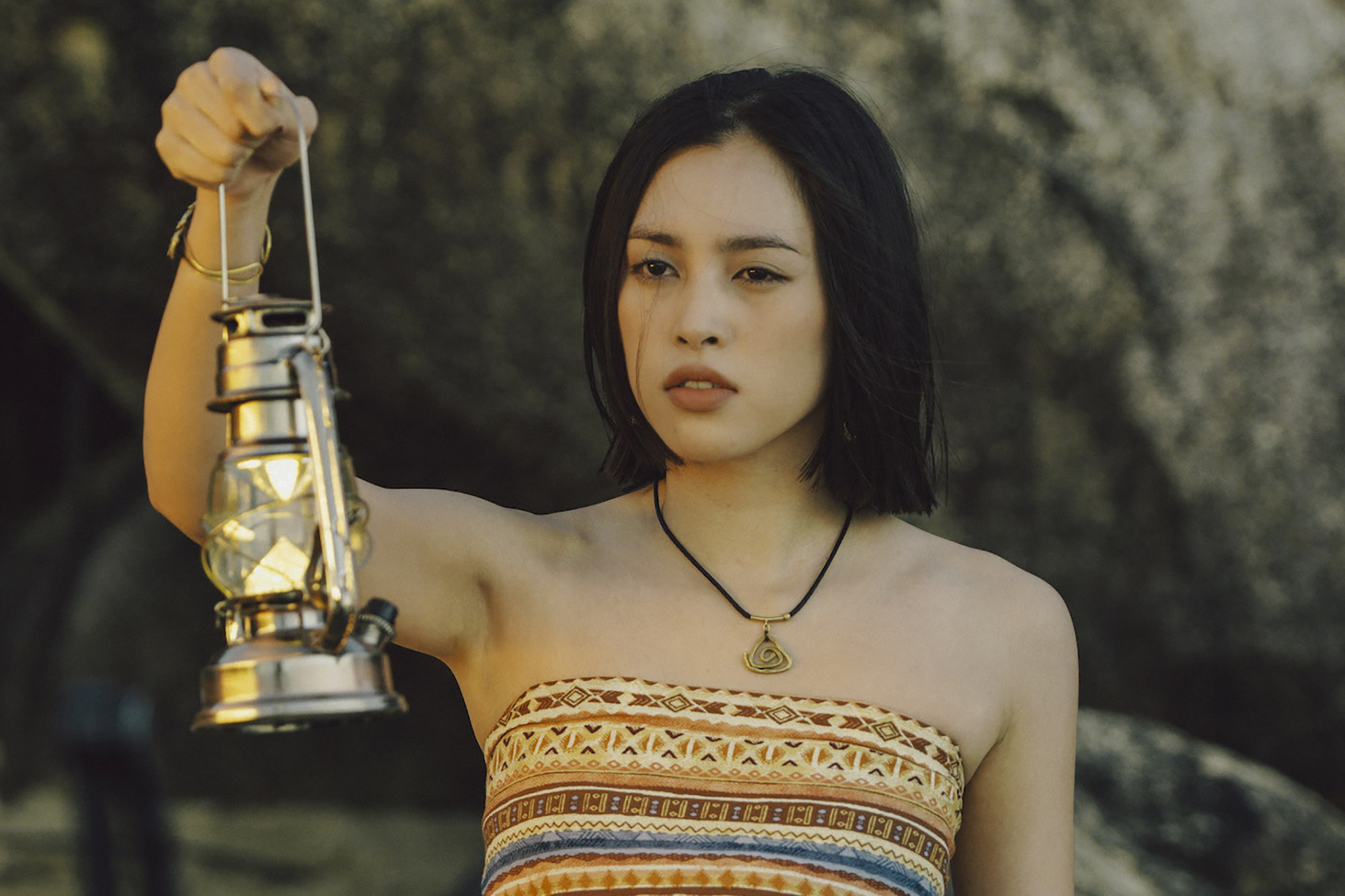 Người duy nhất át vía được nhan sắc Mai Phương Thúy: Đẹp đến nỗi kim cương cũng không sánh bằng插图2 tieu vy 2 526 1
