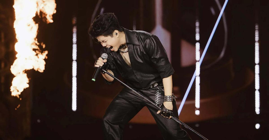 Đinh Mạnh Ninh ‘đốt cháy’ sân khấu với rock tại ATVNCG 2026