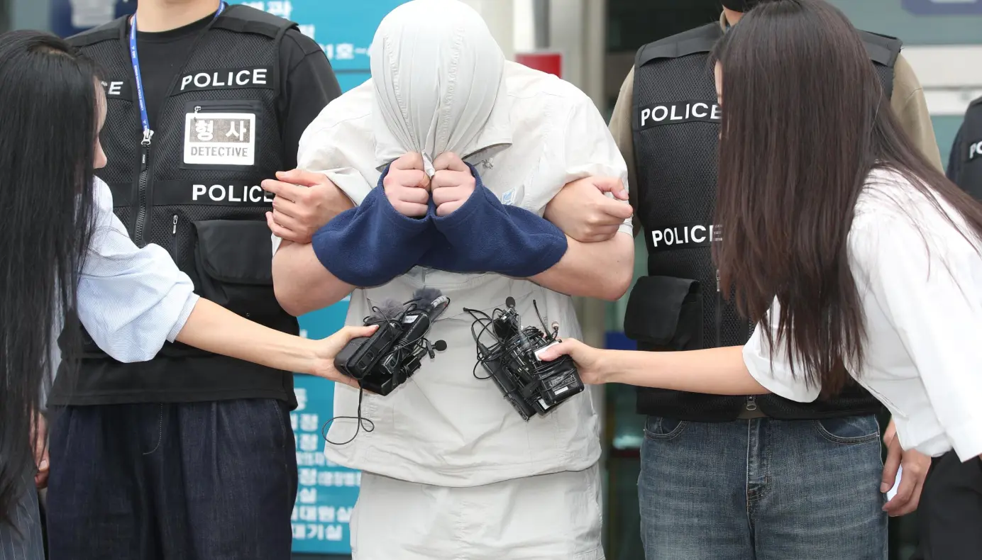 Công bố hình ảnh nghi phạm vụ nữ du học sinh Trung Quốc bị sát hại do camera an ninh ghi lại - Ảnh 2.