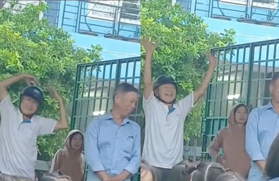Clip ông múa say sưa để nhắc bài cho cháu trên sân khấu làm dân mạng 'tan chảy'