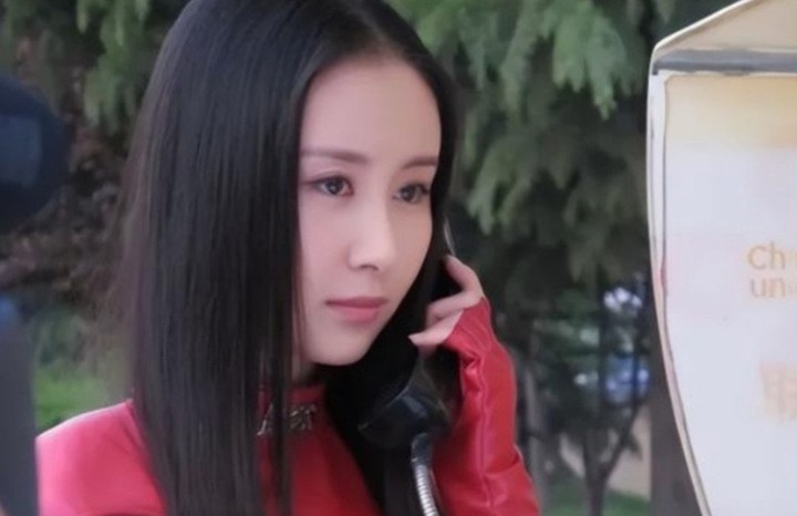 'Đối thủ của Lưu Diệc Phi' nổi tiếng từ 13 tuổi, giờ bỏ showbiz bán hàng online - 2