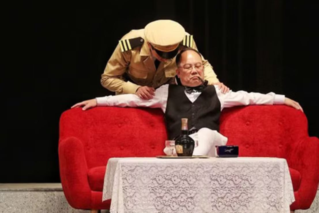 Nam diễn viên