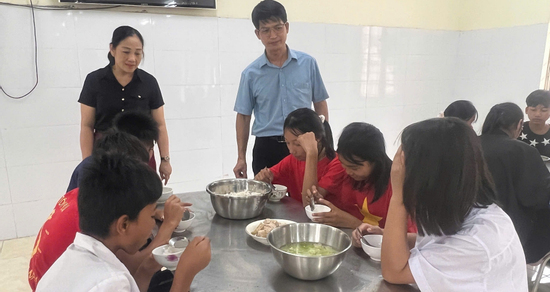 Hiệu trưởng ở Điện Biên lên tiếng sau lá thư xin gạo, chia sẻ chi tiết xúc động