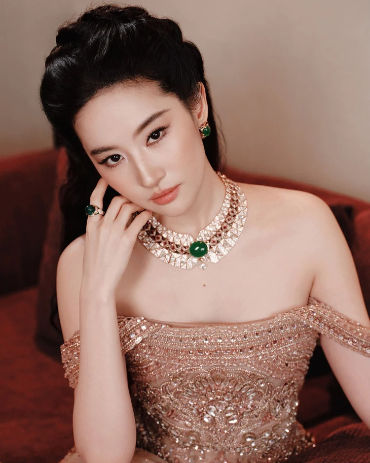 10 mỹ nhân có ngũ quan đẹp nhất Trung Quốc: Phạm Băng Băng xếp sau Lưu Diệc Phi, hạng 1 là kiệt tác nghệ thuật