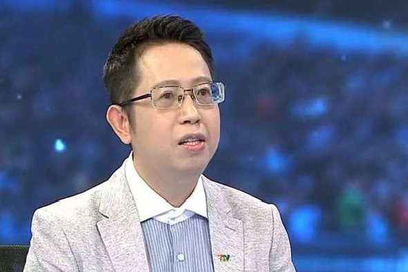 BLV là con nhà toán học nổi tiếng: Chiều vừa bình luận U23 Việt Nam, tối vội vã làm một việc không ai ngờ tới