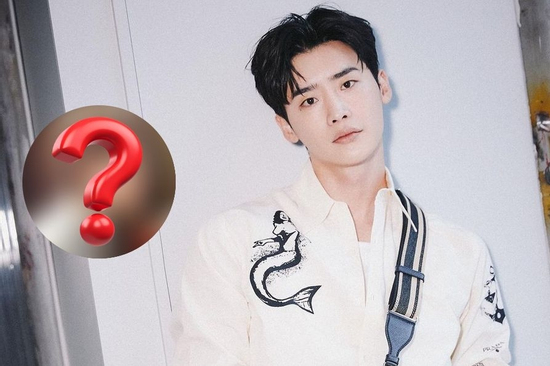Xin hãy trả lại gương mặt đẹp trai cho Lee Jong Suk