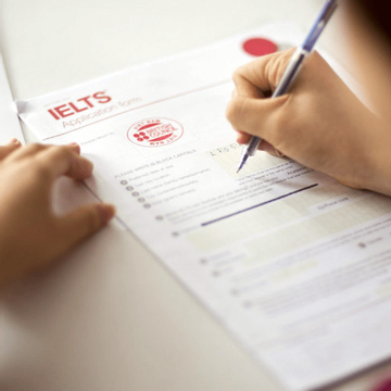 Bộ GD&ĐT dự kiến bỏ điểm cộng IELTS, giải học sinh giỏi khi tuyển sinh đại học từ năm 2027