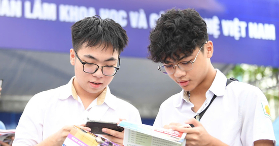 Bỏ cộng điểm IELTS nhưng không nên 'xóa sổ' học sinh giỏi khi xét tuyển đại học