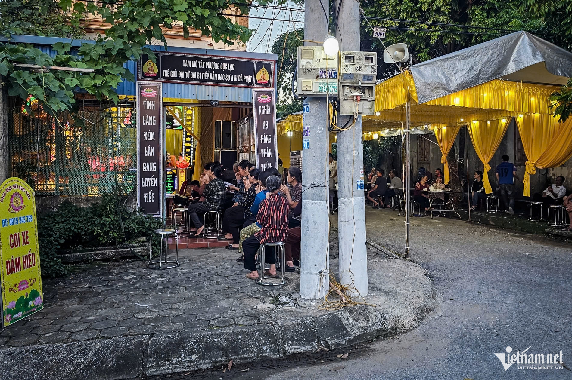 Lời hứa dang dở với mẹ của nam sinh bị nước cuốn xuống cống ở Hà Nội插图 W-1789746166498_252749912017333156_9190304881291467951_2d94047223194c906b2773b71e0143b8.jpg
