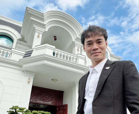 Tuổi 30, Văn Toàn có gì?