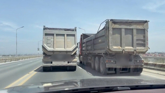 Cục CSGT dự kiến xử phạt ô tô đi 'rùa bò' bám làn trái cao tốc