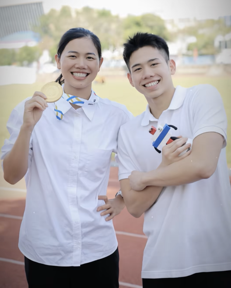 Nam thần bơi lội thế hệ mới gây sốt với body 8 múi săn chắc khi thi bơi cùng chị gái Ánh Viên插图5 image1