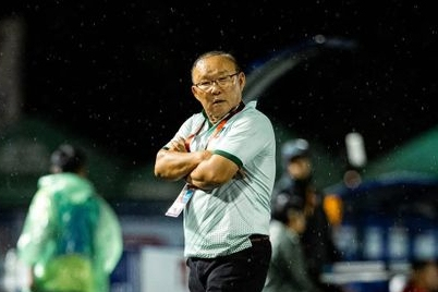 HLV Park Hang-seo nhận tin xấu ở Thái Lan sau scandal 'chê bóng đá Thái'