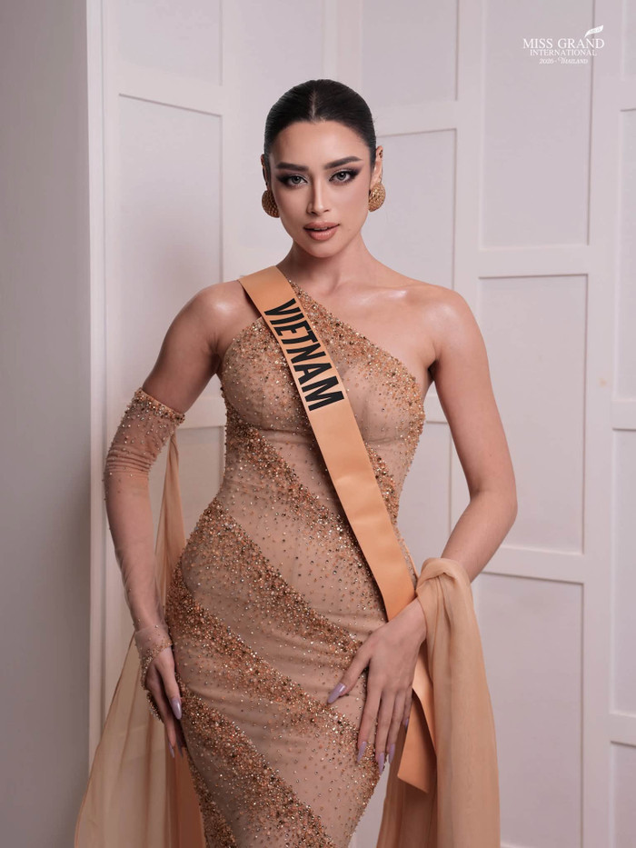 Emoura Phạm dẫn đầu bảng xếp hạng thời trang ngày thứ 3 tại Miss Grand International 2026插图2 Đại diện Việt Nam đang được đánh giá cao tại Miss Grand International 2026.