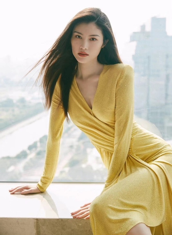 Nhan sắc của siêu mẫu Hà Tuệ. Ảnh: Chụp từ trang cá nhân