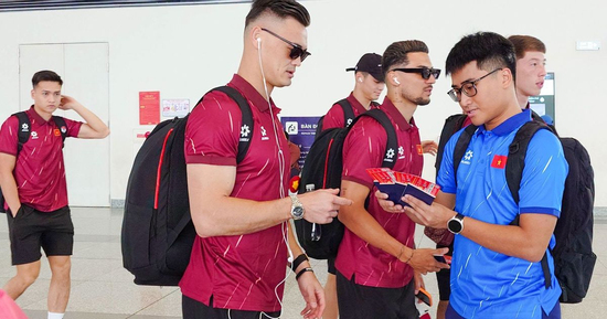 Đội tuyển Việt Nam lên đường sang Indonesia, sẵn sàng đối đầu Thái Lan tại FIFA ASEAN Cup 2026