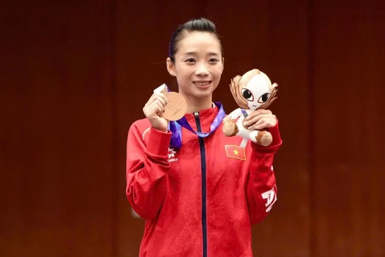 Nhan sắc cô gái vàng dành cả thanh xuân cho wushu Việt Nam