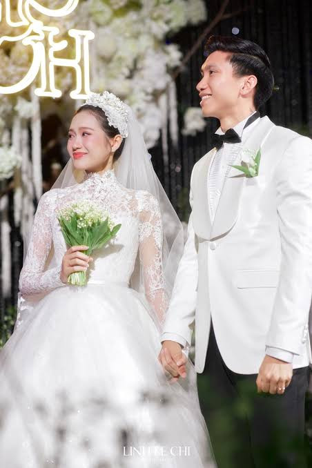 Đoàn Văn Hậu - Doãn Hải My lộ diện sau ồn ào, đẹp nức nở dùng kính lúp soi cũng không ra khuyết điểm - Ảnh 6.