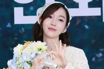 Nhan sắc tuổi 37 của Jessica (cựu thành viên SNSD) gây sốt, đánh dấu 10 năm solo