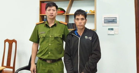 Con trai đổ xăng đốt nhà vì thấy nhà bừa bộn, cha tử vong