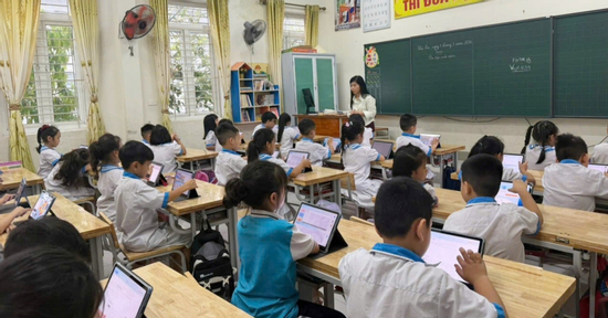 Hà Tĩnh tạm dừng mô hình lớp học thông minh ở lớp 1 từng gây xôn xao