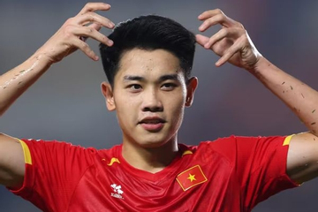 Trang chủ FIFA ấn tượng với Đình Bắc, dành lời khen cho 'lá chắn thép' tuyển Việt Nam