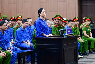 'Bà trùm' khai đánh chửi nhân viên bảo vệ, đưa tiền ép mở cổng viện tâm thần