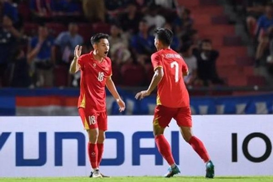 Báo Anh, Indonesia dự đoán trái ngược về kết quả trận Việt Nam gặp Thái Lan