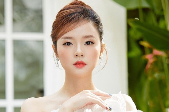 Chân dung 'người đẹp giàu tự thân', giỏi nổi tiếng của showbiz Việt