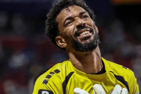 Cuộc sống hiện tại của thủ môn Vozinha - người hùng World Cup hot toàn thế giới: 'Tôi ước gì mình đừng nổi tiếng'