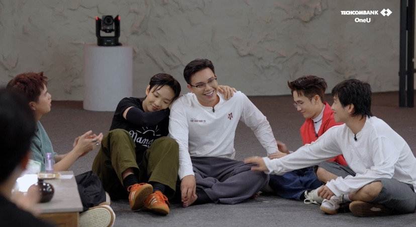 Dong hung xin mang xa hoi ngung dang tai lai chuyen no nan cua gia dinh hinh anh 2