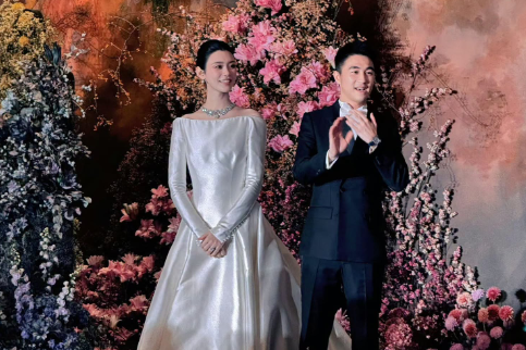 Huỳnh Hiểu Minh đến chúc mừng Hề Mộng Dao và con trai 'vua sòng bài' trong ngày trọng đại