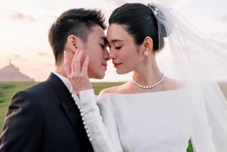 Mẹ chồng tỷ phú gửi lời cảm ơn Hề Mộng Dao vì sinh cho gia đình hai cháu