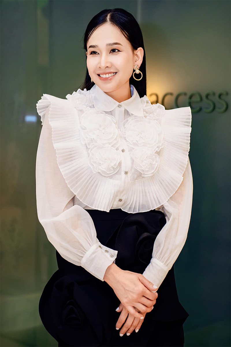 3 người đẹp Việt trùng tên Mỹ Linh: Người làm dâu hào môn, người rời showbiz插图5 https://static-images.vnncdn.net/vps_images_publish/000001/000003/2026/8/25/my-linh-06-663.jpg