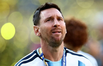 Bóng đá Argentina tạo nghi thức đặc biệt tri ân Messi