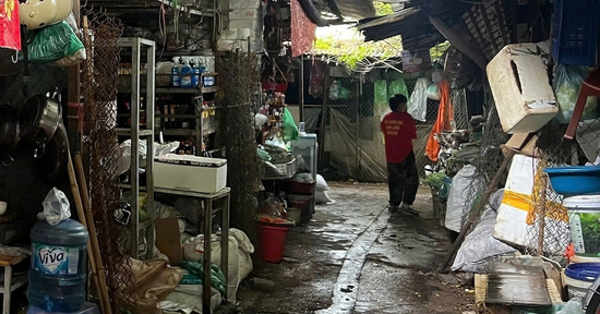 Chủ tịch Hà Nội chỉ đạo kiểm tra vụ đóng chợ Kim Liên nhưng không bố trí chợ tạm