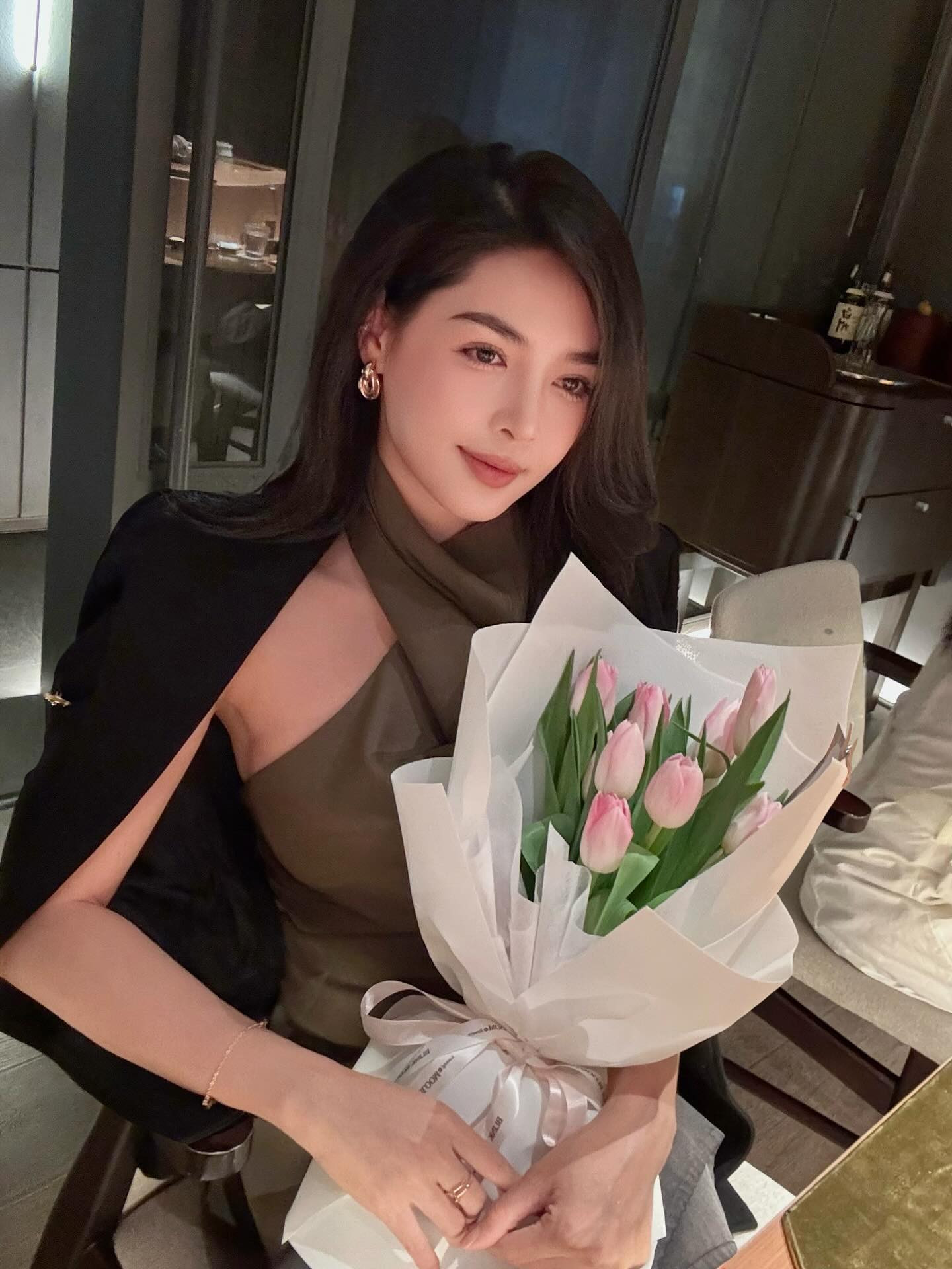 'Hot girl thẩm mỹ' Nam Định bị đào ảnh kém xinh 8 năm trước - Ảnh 4.
