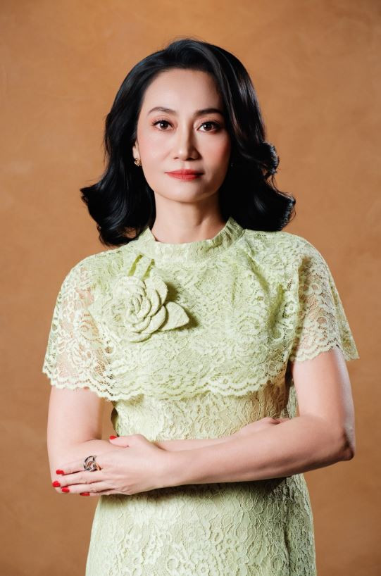 Nữ NSƯT