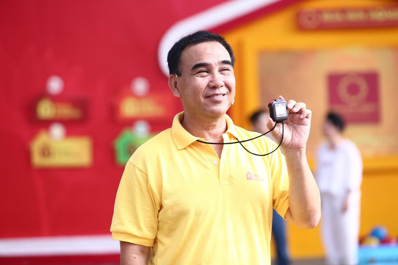quyen-linh-va-loat-bien-co-nam-mc-hai-lan-keu-cuu-vi-bi-bao-luc-mang-3-1790567538.jpg
