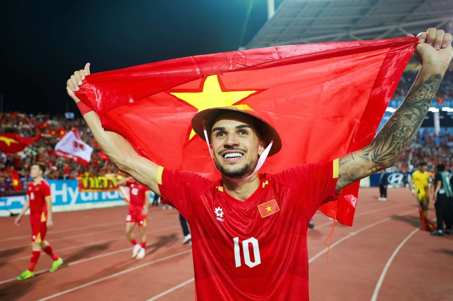 hoang hen phat bieu day tu tin doi tuyen viet nam se dang quang fifa asean cup 2026 1 1788423198.jpg
