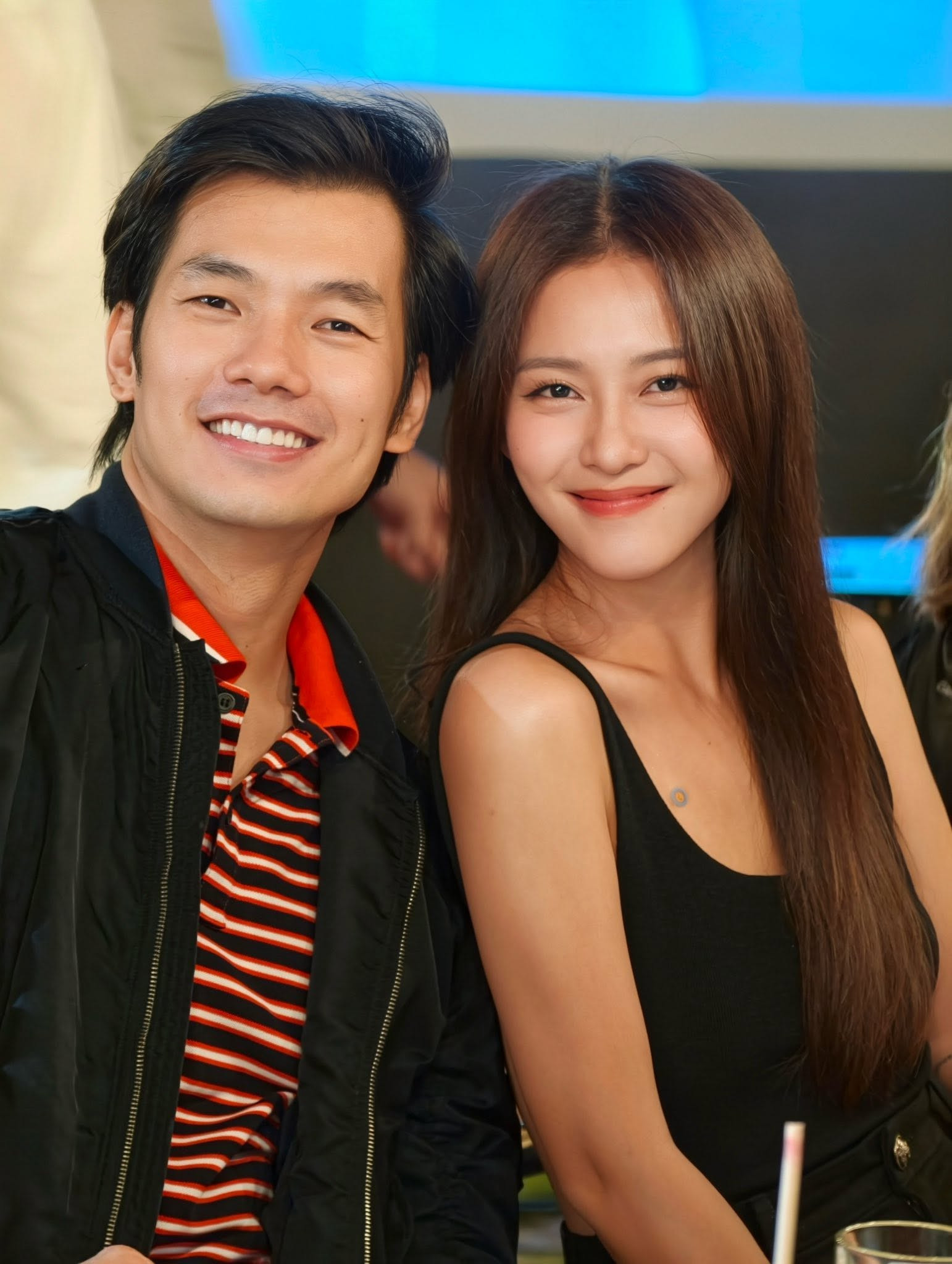 Nhan Phúc Vinh và Khả Ngân được cả showbiz chúc mừng